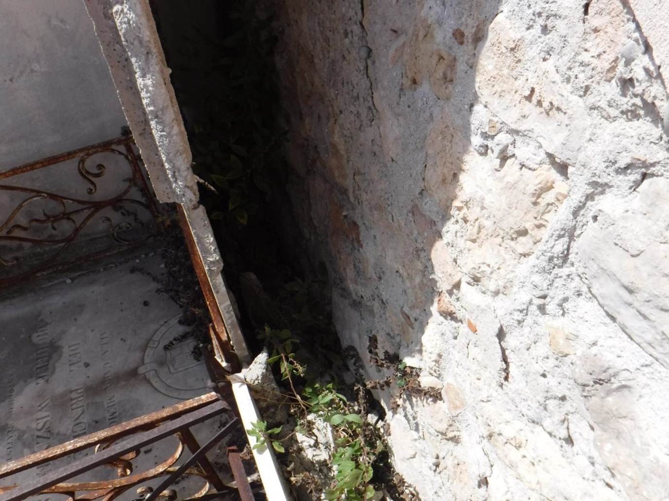 :Ireny Sariusz-Stokowskiej:Nagrobek Ireny Saryusz-Stokowskiej:70.jpg