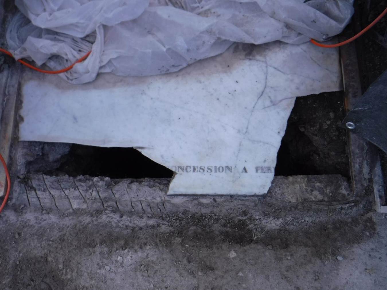 :Ireny Sariusz-Stokowskiej:Nagrobek Ireny Saryusz-Stokowskiej:90.JPG